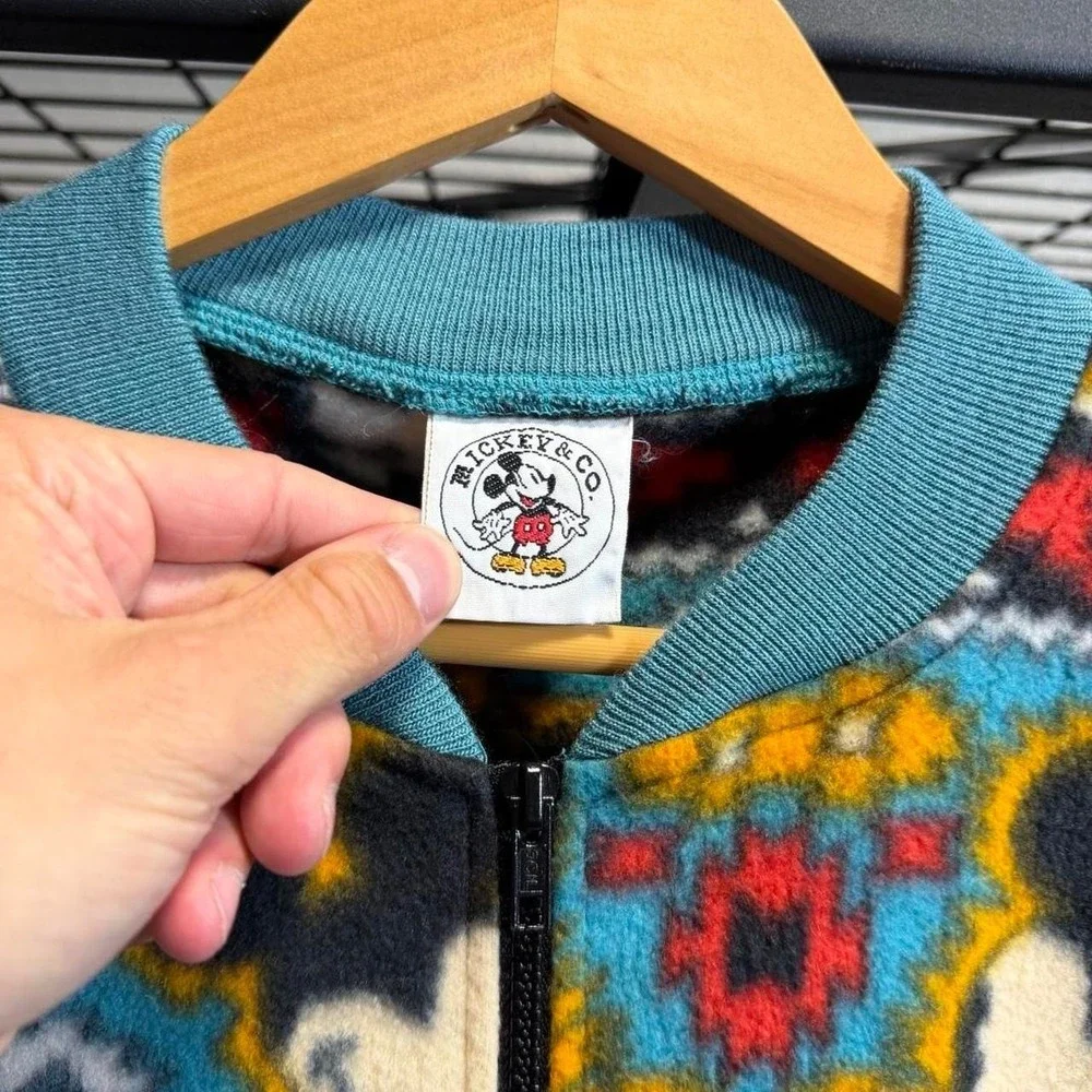 Vintage Mickey & Co Vest Fleece Vintage Pockets Southwestern vest Size Large - Picture 2 of 7